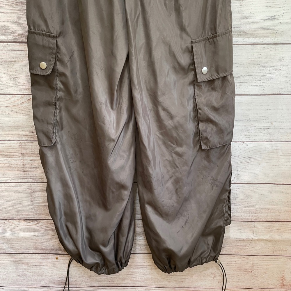 PACSUN PARACHUTE PANTS IN GRAY - Picture 6 of 7